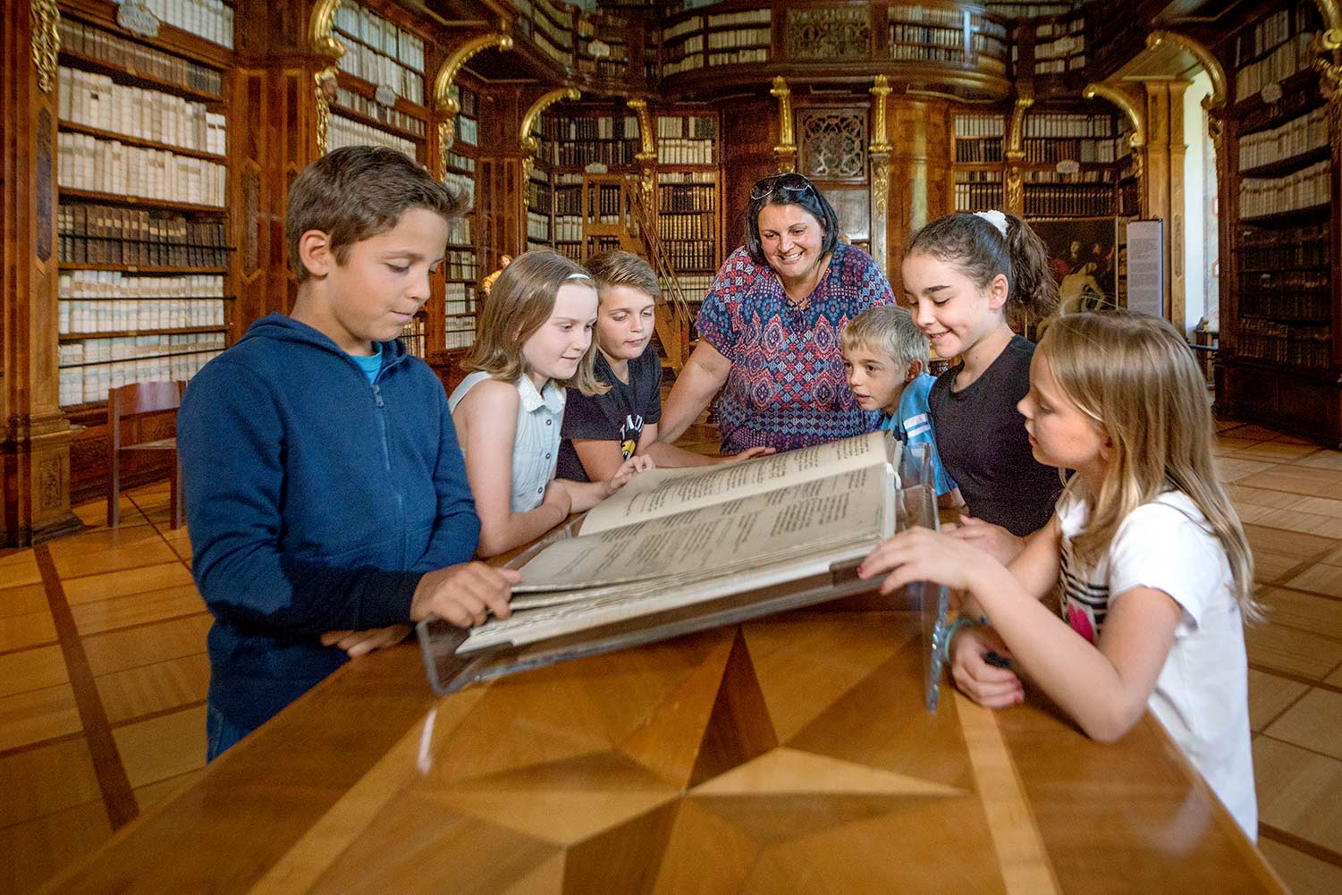 Kennenlernen neuer Bildungsprogramme