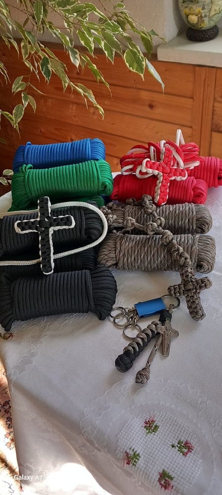 „Handmade Rosenkränze“